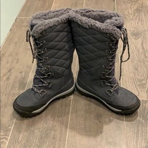 ⭐️HP⭐️ BearPaw Isabella leather lace up boots